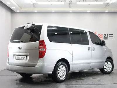 Hyundai Starex 2019, 135507 км, за 7991.98 USD