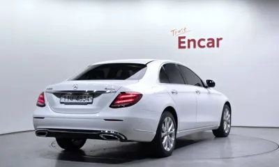 Mercedes-Benz E-Class 2019, 73339 км, за 19665.88 USD