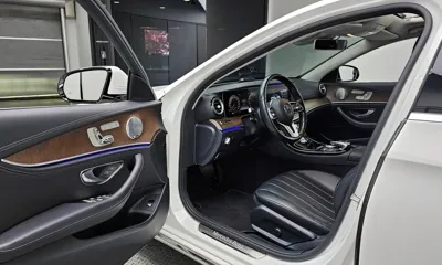 Mercedes-Benz E-Class 2019, 73339 км, за 19665.88 USD - фото 11