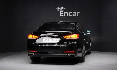 Hyundai Genesis 2015, 75311 км, за 8342.09 USD
