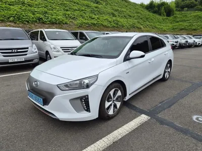 Hyundai Ioniq 2018, 103480 км, за 6316.34 USD