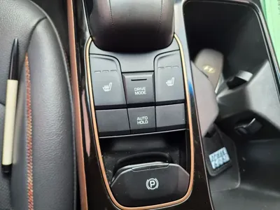 Hyundai Ioniq 2018, 103480 км, за 6310.18 USD - фото 13