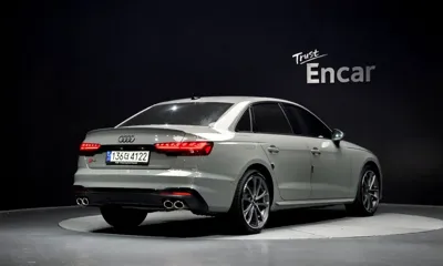 Audi S4 2022, 16002 км, за 31225.63 USD
