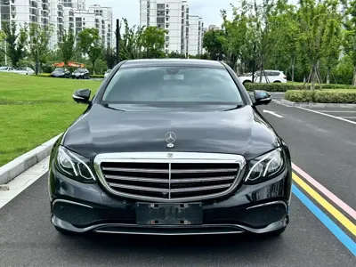 Mercedes-Benz E-Class 2020, 110000 км, за 25018.76 USD