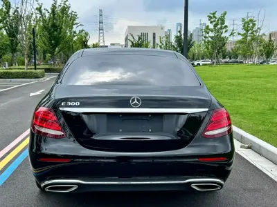 Mercedes-Benz E-Class 2020, 110000 км, за 24793.79 USD - фото 8