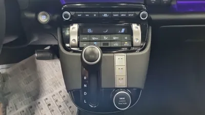 Hyundai Casper 2023, 5000 км, за 12012.6 USD - фото 9