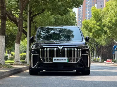 Voyah Dreamer 2024, 28000 км, за 30517.69 USD