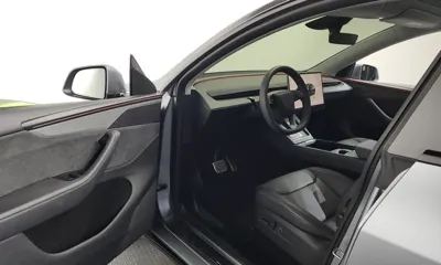 Tesla Model Y 2025, 33905 км, за 42645.48 USD - фото 10