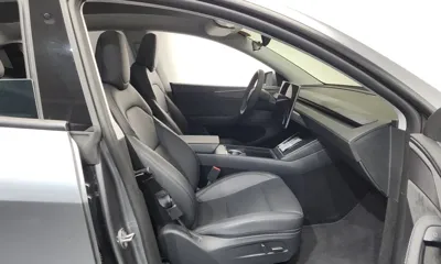 Tesla Model Y 2025, 33905 км, за 42645.48 USD - фото 26