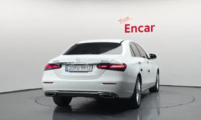 Mercedes-Benz E-Class 2022, 64973 км, за 25081.45 USD