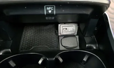 Mercedes-Benz E-Class 2022, 64973 км, за 25081.45 USD - фото 27