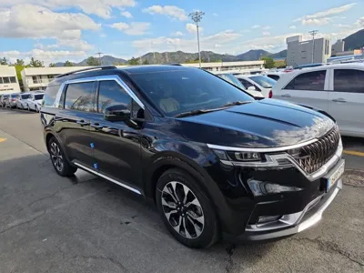 Kia Canival 2021, 72470 км, за 18707.05 USD