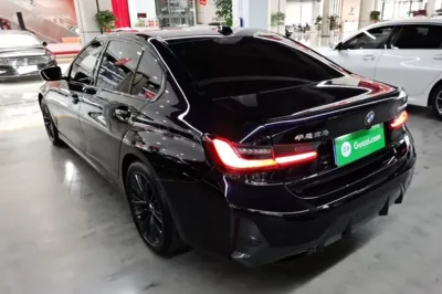 BMW 3 Series 2024, 12200 км, за 32358 USD