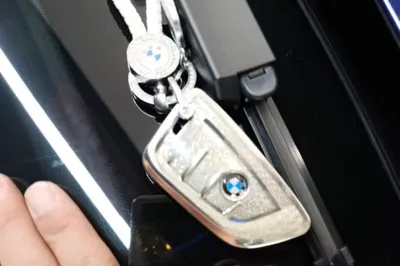 BMW 3 Series 2024, 12200 км, за 32358 USD - фото 23