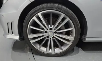 Mercedes-Benz E-Class 2011, 106398 км, за 5189.17 USD