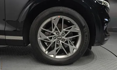 Genesis GV70 2022, 37010 км, за 24028.12 USD