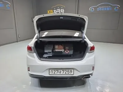 Hyundai Sonata 2019, 181184 км, за 5795.4 USD - фото 20