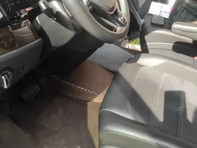 Volkswagen Multivan 2019, 80000 км, за 40464.19 USD