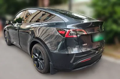 Tesla Model Y 2024, 26200 км, за 30099 USD