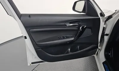 BMW 1-Series 2017, 103818 км, за 10305.89 USD - фото 24