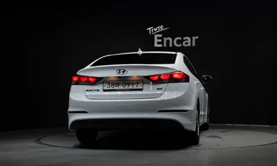 Hyundai Avante 2016, 88110 км, за 5448.34 USD