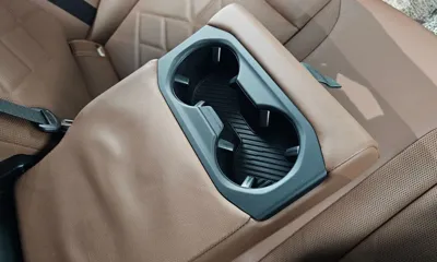 BMW 5-Series 2024, 37755 км, за 65110.35 USD - фото 32