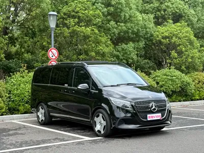 Mercedes-Benz V-Class 2025, 9000 км, за 55924.91 USD
