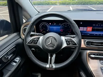 Mercedes-Benz V-Class 2025, 9000 км, за 55924.91 USD - фото 15