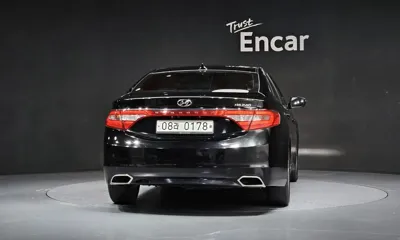 Hyundai Grandeur 2017, 157134 км, за 4130.89 USD