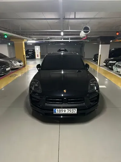 Porsche Macan · 2023 год
