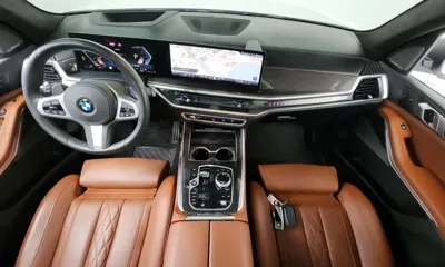 BMW X7 2025, 9856 км, за 92359.2 USD - фото 7