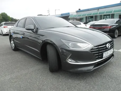 Hyundai Sonata 2021, 108000 км, за 9315.97 USD