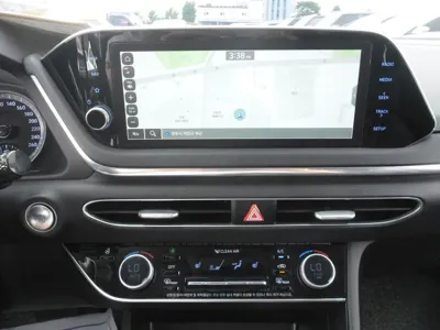 Hyundai Sonata 2021, 108000 км, за 9311.71 USD - фото 6