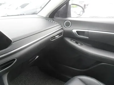 Hyundai Sonata 2021, 108000 км, за 9311.71 USD - фото 7