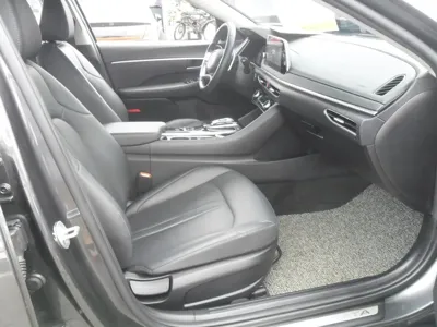 Hyundai Sonata 2021, 108000 км, за 9311.71 USD - фото 14