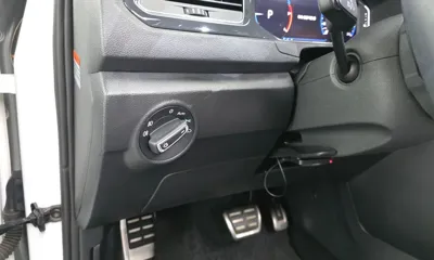 Volkswagen T-Roc 2021, 23389 км, за 16604.8 USD - фото 27