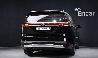 Kia Canival 2021, 151122 км, за 15496.68 USD