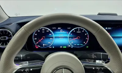 Mercedes-Benz E-Class 2023, 63676 км, за 41683.08 USD - фото 8