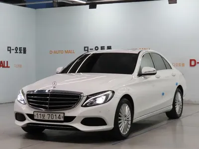 Mercedes-Benz C-Class · 2015 год