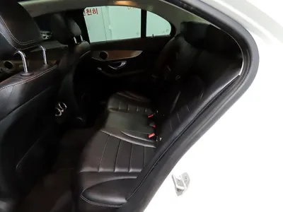 Mercedes-Benz C-Class 2015, 149031 км, за 7959.63 USD - фото 7