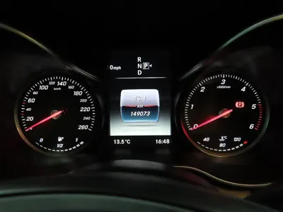 Mercedes-Benz C-Class 2015, 149031 км, за 7959.63 USD - фото 10