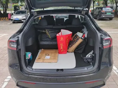 Tesla Model Y 2022, 77700 км, за 22498.09 USD