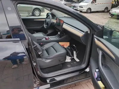 Tesla Model Y 2022, 77700 км, за 22528.67 USD - фото 8