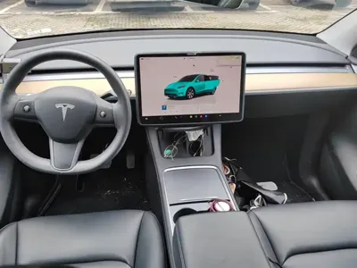 Tesla Model Y 2022, 77700 км, за 22528.67 USD - фото 12