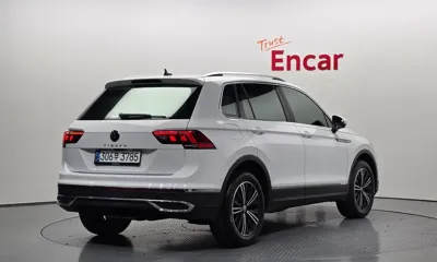 Volkswagen Tiguan 2024, 41328 км, за 19491.24 USD