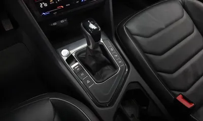 Volkswagen Tiguan 2024, 41328 км, за 19491.24 USD - фото 9