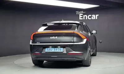 Kia EV6 2022, 77677 км, за 17486.83 USD