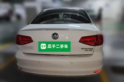 Volkswagen Sagitar 2015, 114000 км, за 7686 USD