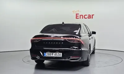 Hyundai Grandeur 2022, 122455 км, за 13128.53 USD