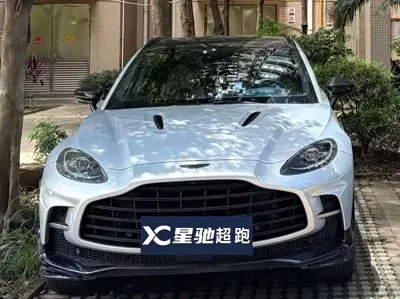 Aston Martin DBX 2022, 18000 км, за 276333.66 USD
